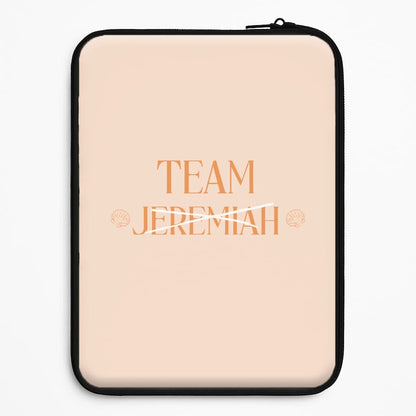 Seashells Team Jeremiah Universal Laptop Sleeve
