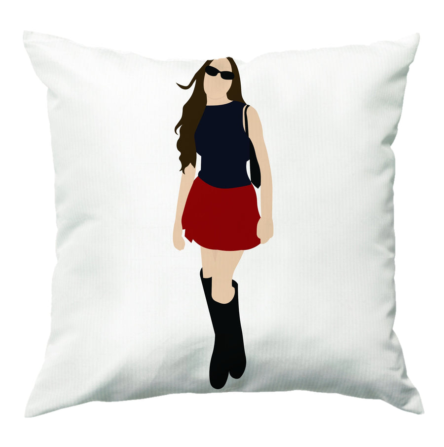 London Outfit - Olivia Cushion