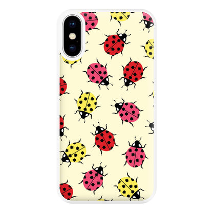  Ladybugs With Flower Spots Pattern iPhone XS Max Case