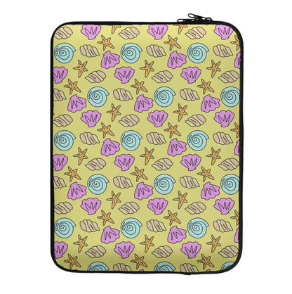 Seashells Pattern 2 Laptop Sleeve