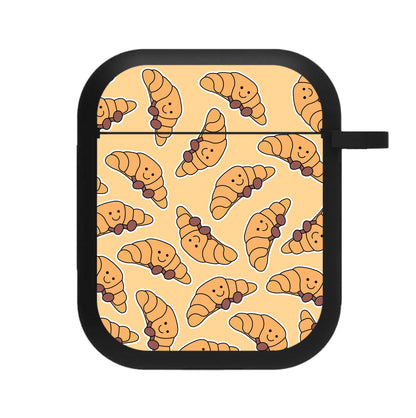 Croissant - Plushy AirPods Case