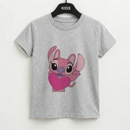 Holding Heart - Pink Alien Kids T-Shirt