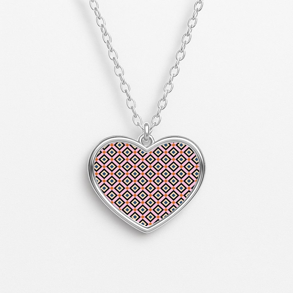 Retro Diamonds Pattern Heart Necklace