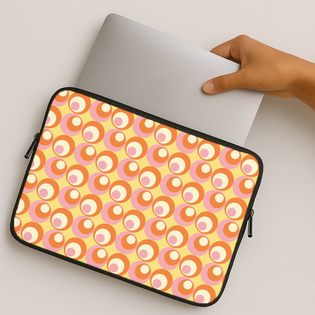 Colourful Circles Retro Pattern MacBook Case