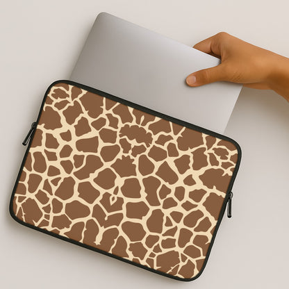 Giraffe - Animal Patterns MacBook Case