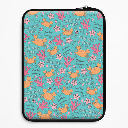 Crabs - Animal Patterns Universal Laptop Sleeve