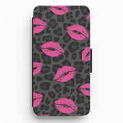 Pink Lipstick Cheetah Print Flip / Wallet Phone Case 1