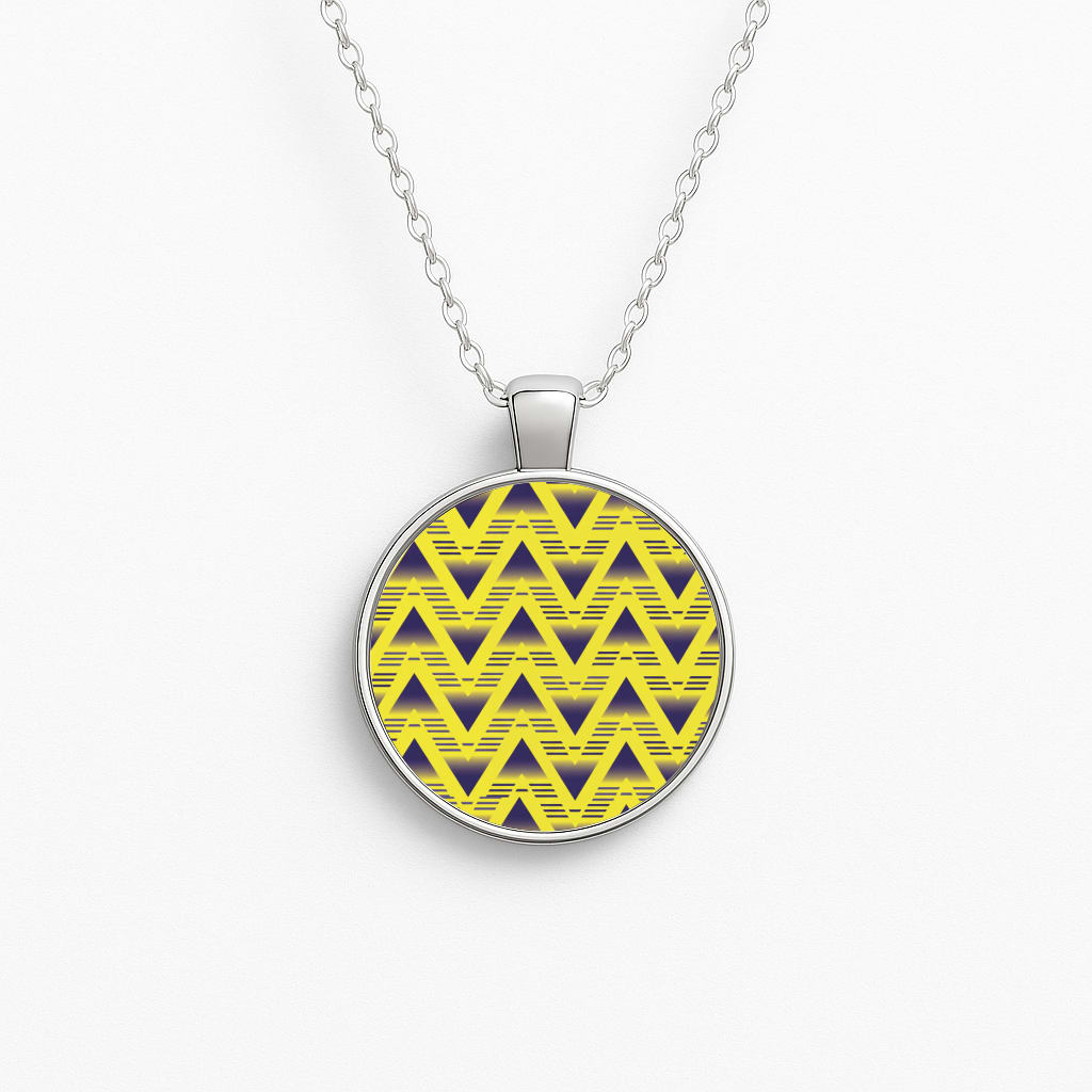 Arsenal Vintage Kit Necklace