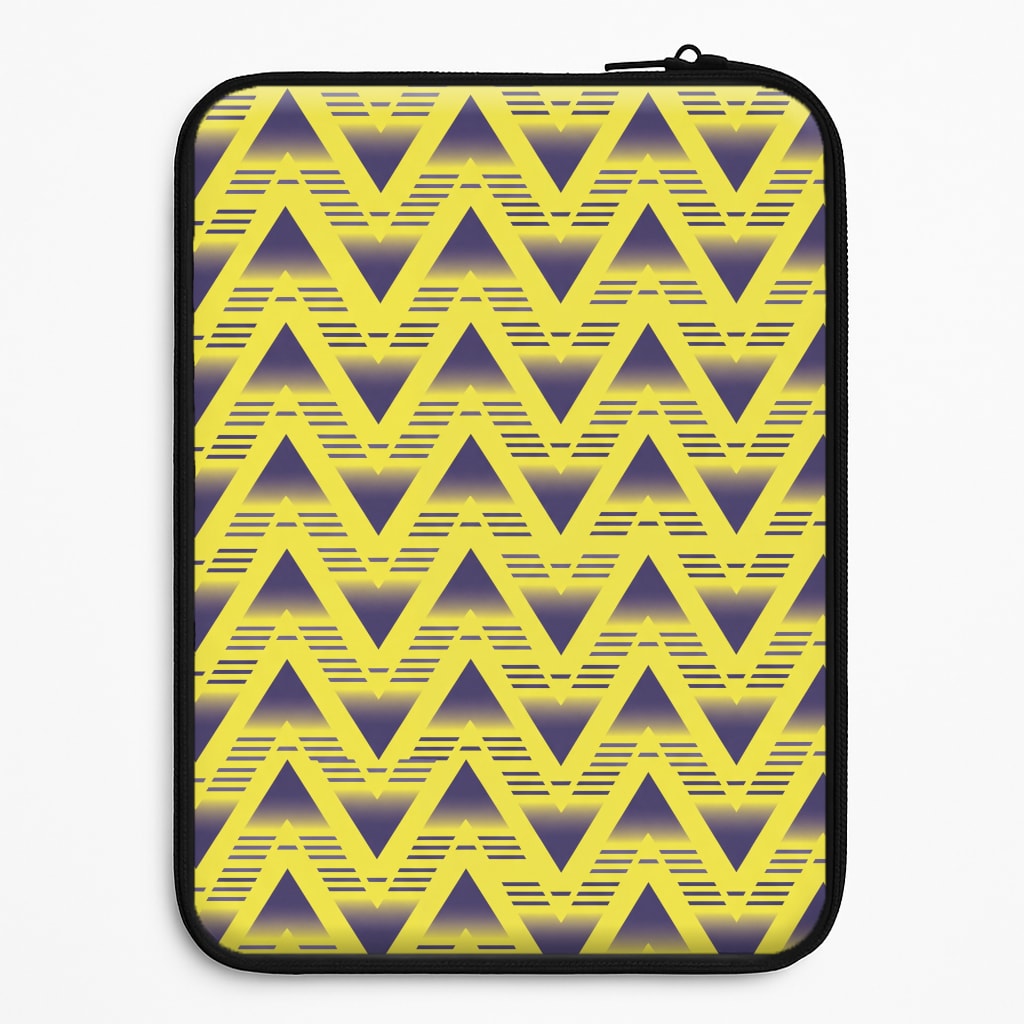 Arsenal Vintage Kit Laptop Sleeve