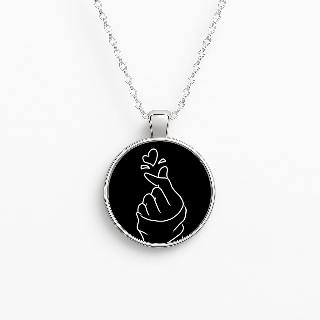 Cute Heart Finger Snap Black Necklace