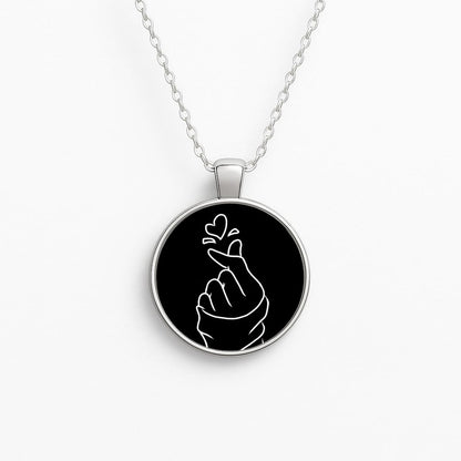 Cute Heart Finger Snap Black Necklace