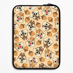 Cute Squirrels And Acorns Pattern Laptop Sleeve