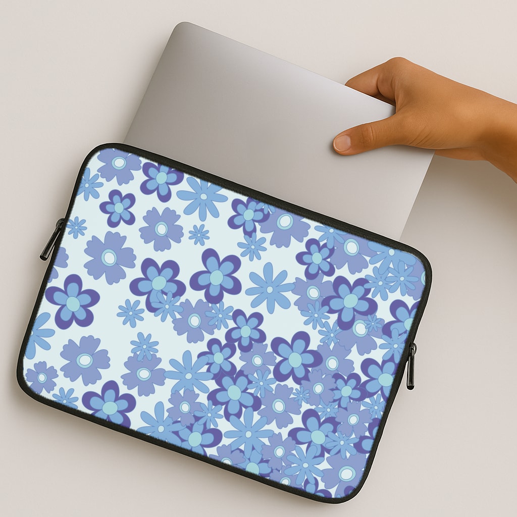 Blue Flowers - Floral Patterns MacBook Case