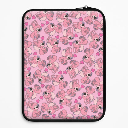 Love Heart Pattern - Pink Alien Universal Laptop Sleeve