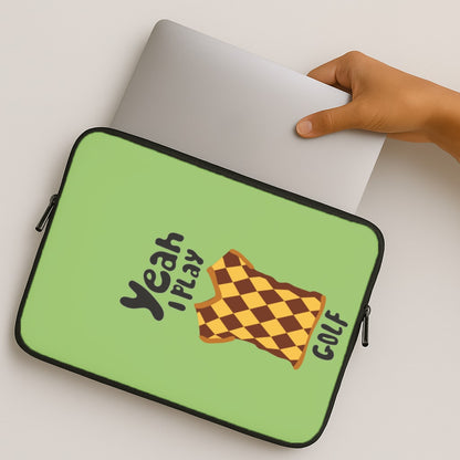 Yeah I play golf - Golf MacBook Case