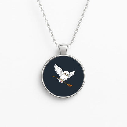 Messenger Owl Hedwig Circle Necklace