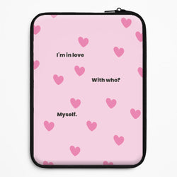 Im in love - Kourtney Kardashian Universal Laptop Sleeve