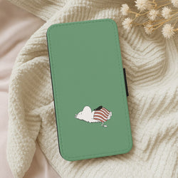 Moom On Grass Wallet Phone Case