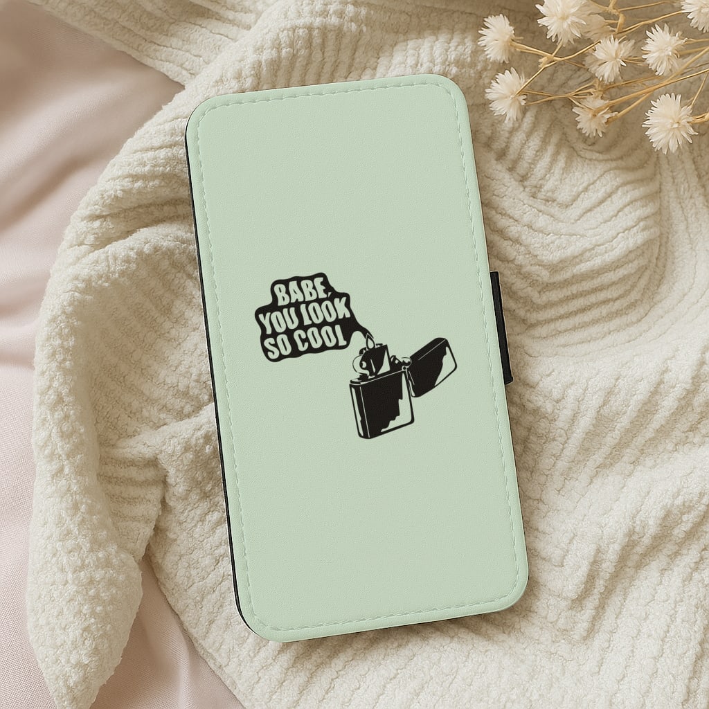 Babe, You Look So Cool - 1975 Wallet Phone Case