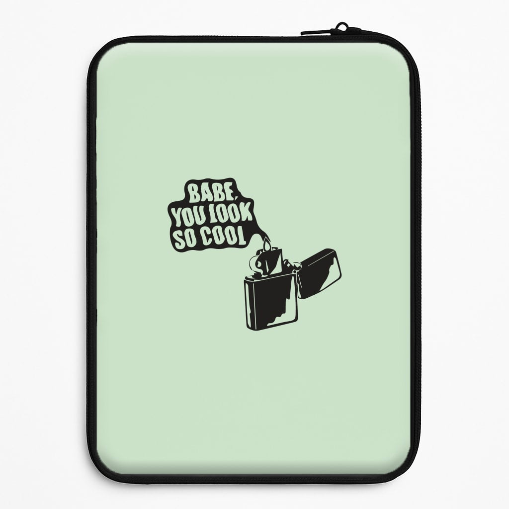 Babe, You Look So Cool - 1975 Laptop Sleeve