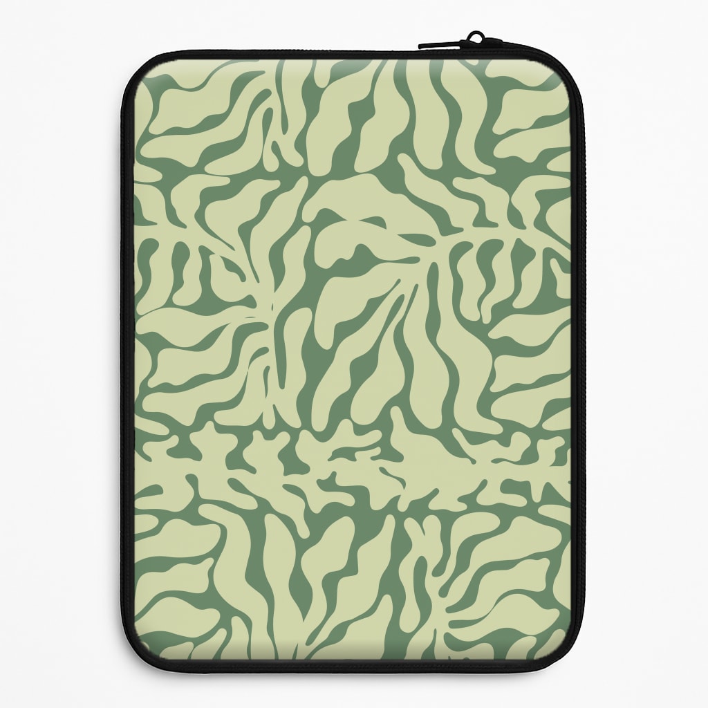 Light Green Leaf - Foliage Universal Laptop Sleeve