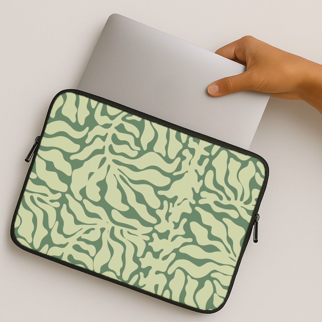 Light Green Leaf - Foliage MacBook Case