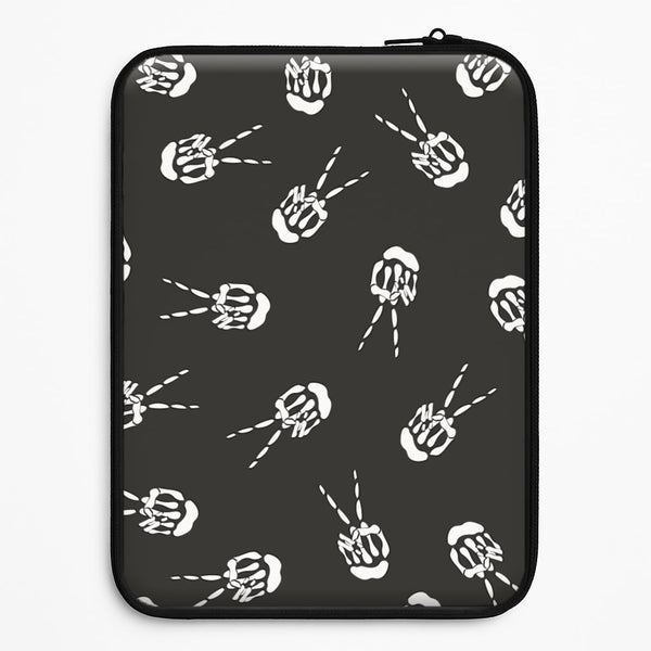 Skeleton Fingers - Halloween Universal Laptop Sleeve