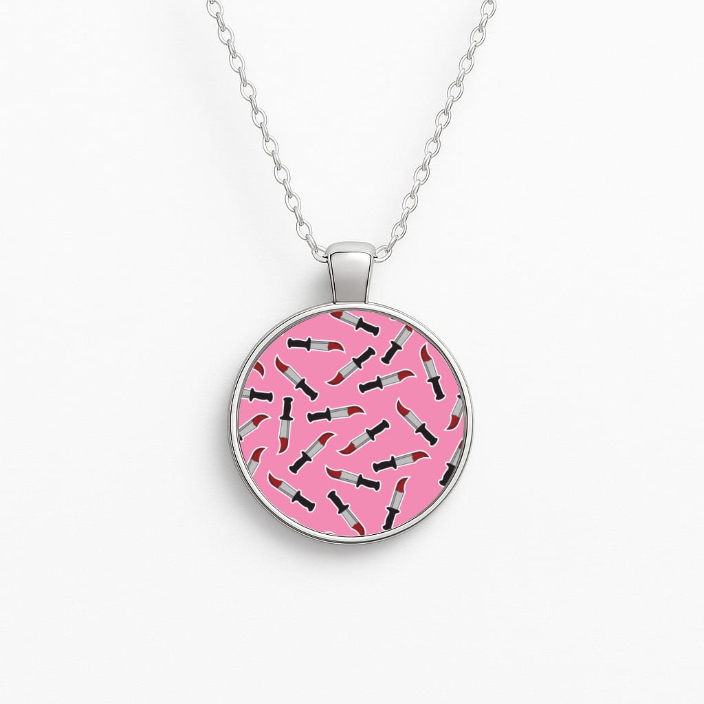 Bloody Knife Pattern Circle Necklace