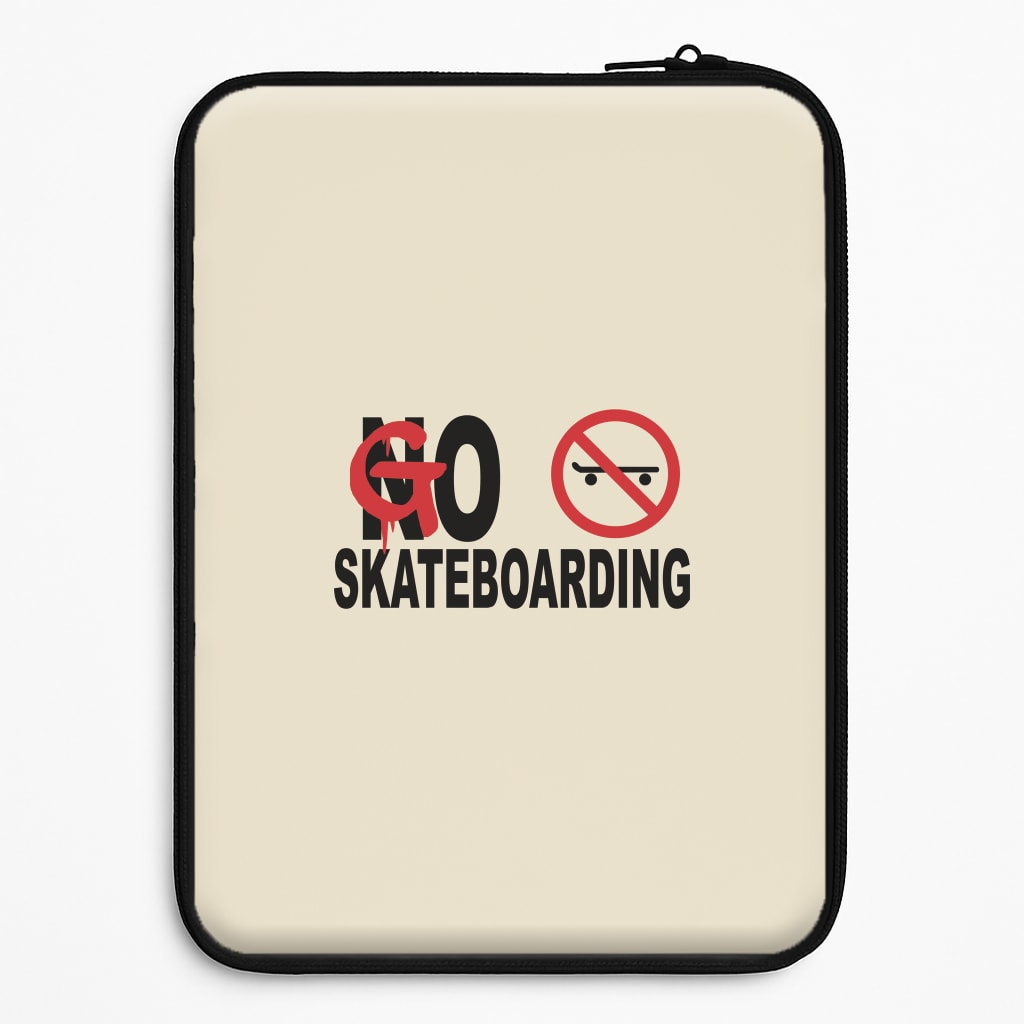 Go Skateboarding - Skate Aesthetic  Laptop Sleeve