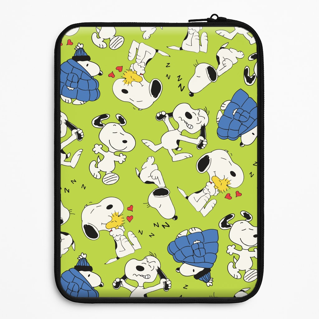 Lime Green Cartoon Beagle Pattern Laptop Sleeve
