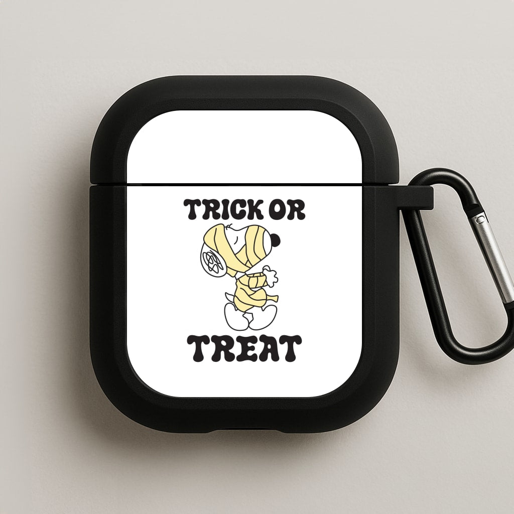 Trick Or Treat Cartoon Beagle AirPods Case