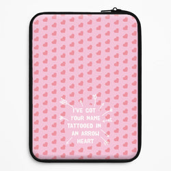 She Looks So Perfect Universal Laptop Sleeve