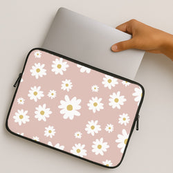 Spring Daisy Pattern MacBook Case