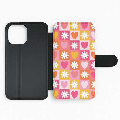 Checked Hearts And Flowers - Spring Patterns Flip Phone Case