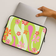 Retro Flowers Pattern Laptop Sleeve 2
