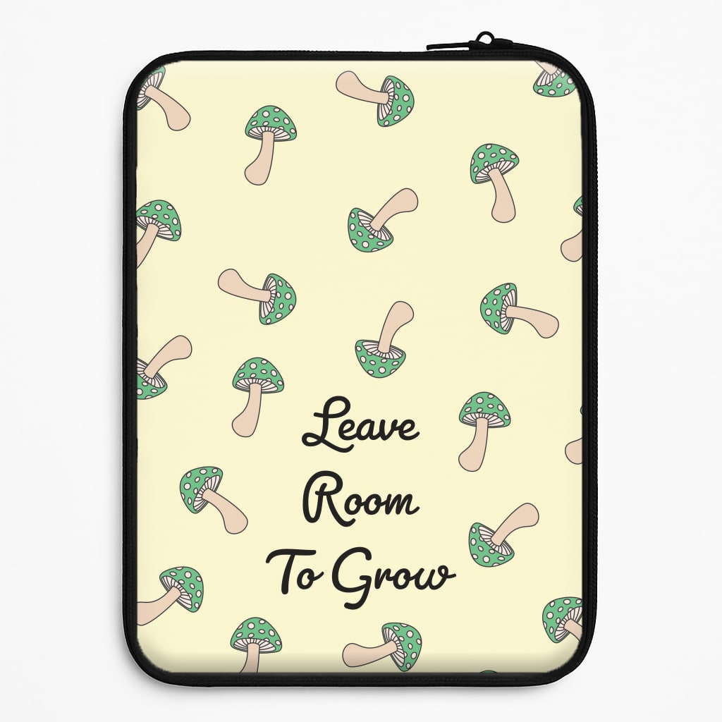 Leave Room To Go Mushroom Pattern Universal Laptop Sleeve