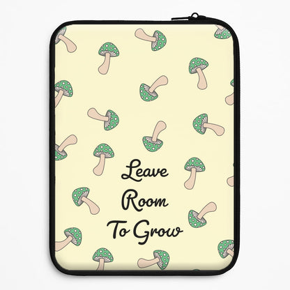 Leave Room To Go Mushroom Pattern Universal Laptop Sleeve