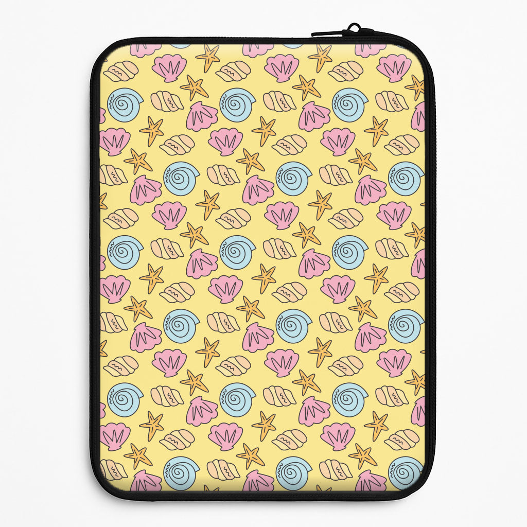 Seashells Pattern 2 Laptop Sleeve