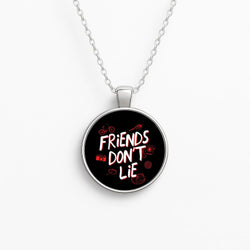 Friends Don't Lie Circle Necklace