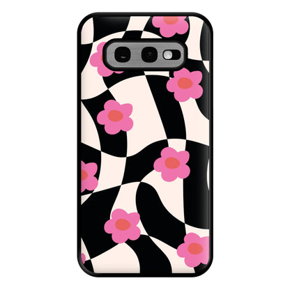 Checkboard Flowers - Trippy Patterns Phone Case for Galaxy S10e