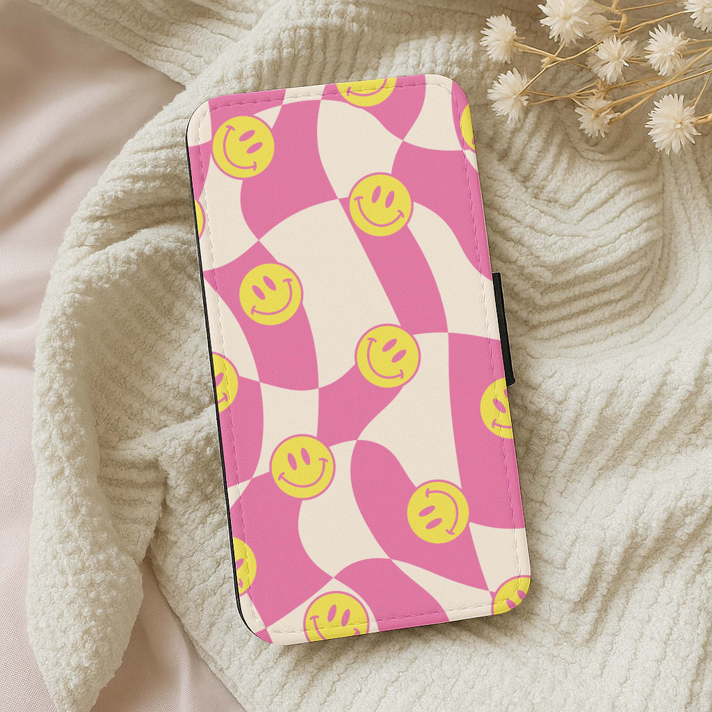 Smiley Checkboard - Trippy Patterns Wallet Phone Case
