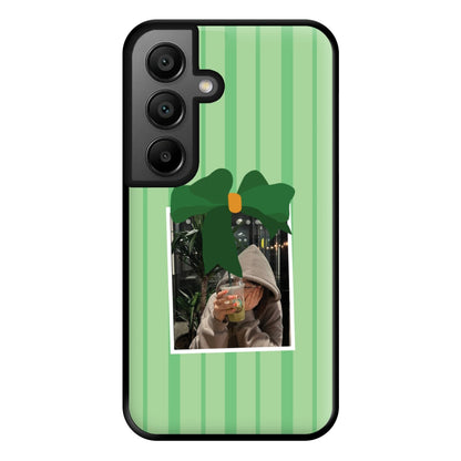 Polaroid Bow Christmas Phone Case for Google Pixel 8