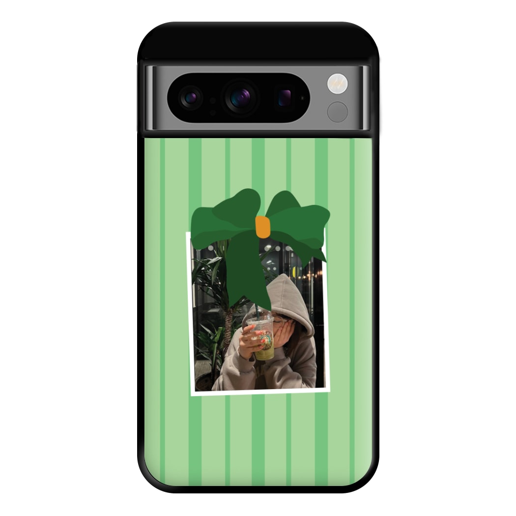 Polaroid Bow Christmas Phone Case for Google Pixel 8 Pro