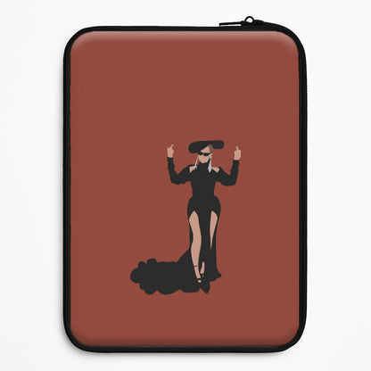 Middle Fingers - Queen B Universal Laptop Sleeve
