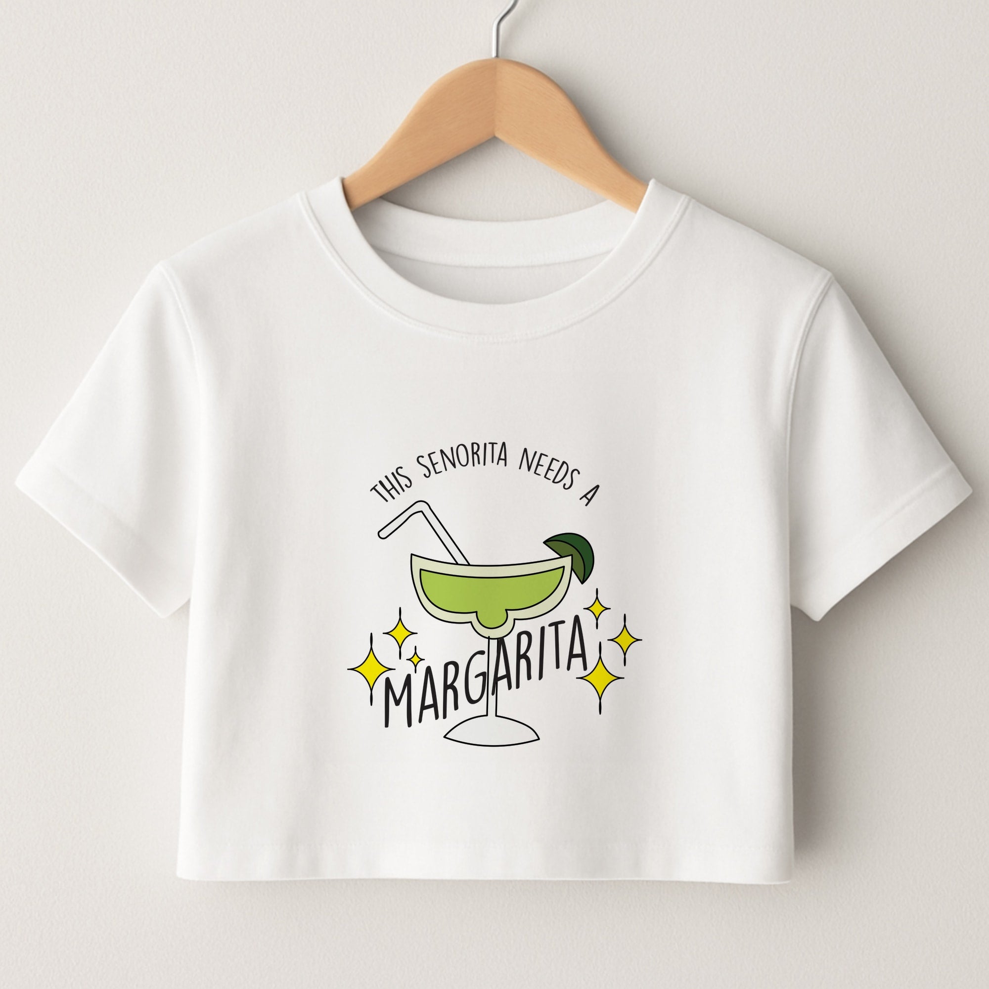 This Senorita Needs A Margarita - Funny Quotes Crop Top