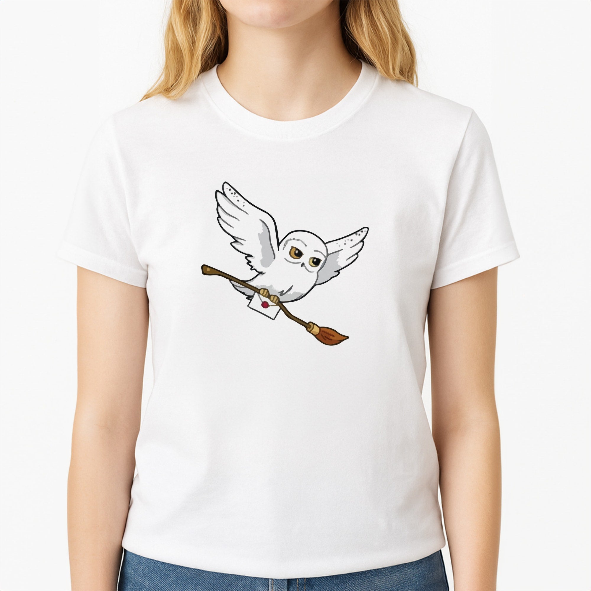 Messenger Owl Hedwig T-Shirt