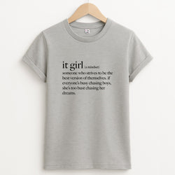 It Girl - Clean Girl Aesthetic Unisex Grey T-Shirt