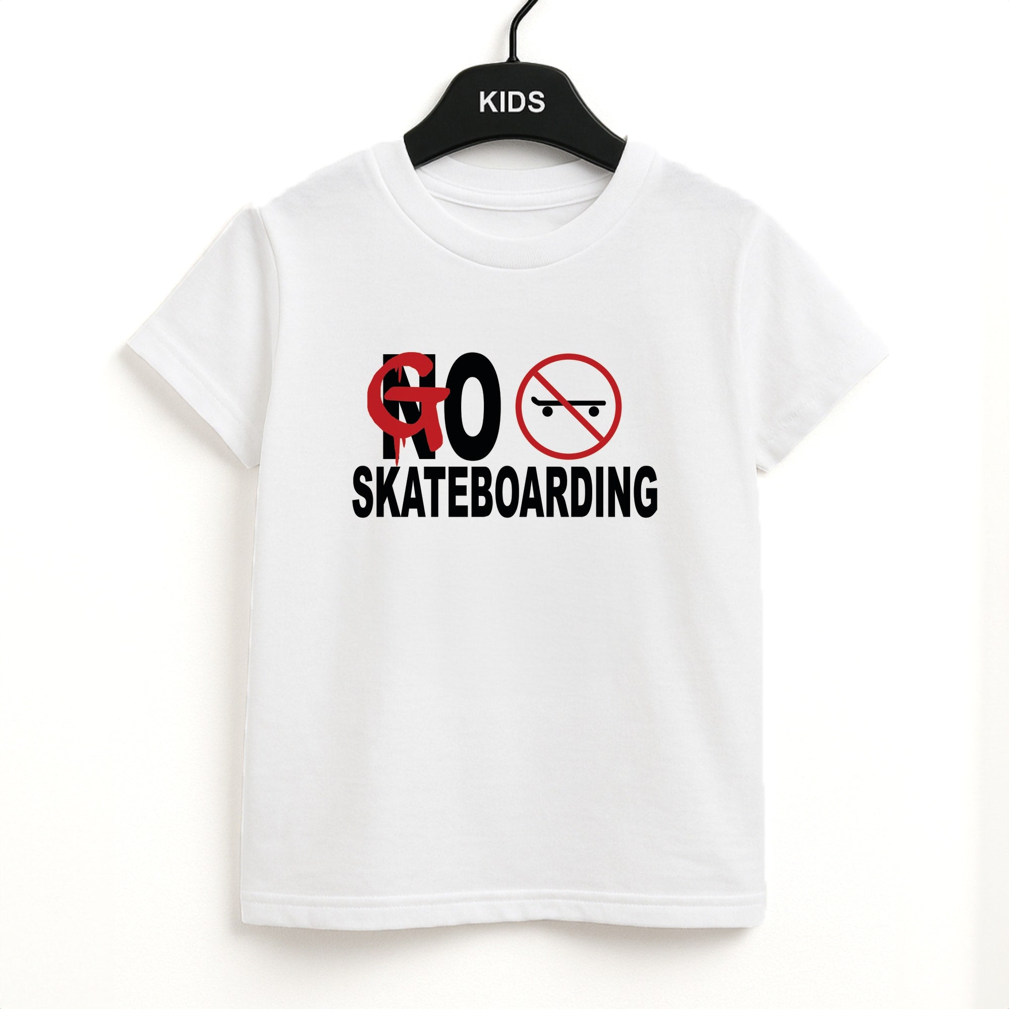 Go Skateboarding - Skate Aesthetic  Unisex Kids T-Shirt