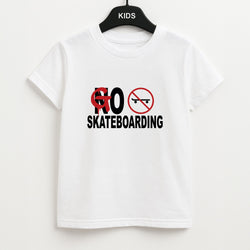 Go Skateboarding - Skate Aesthetic  Unisex Kids T-Shirt
