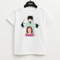 Standing - Scissorhands Kids T-Shirt